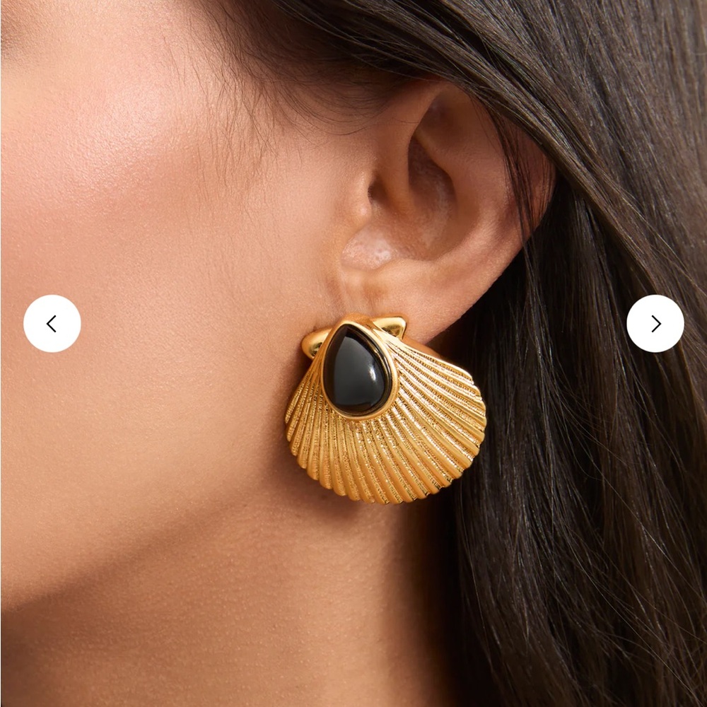 Veronica Beard x Julietta Gold Shell Earrings with Black Teardrop - Picture 2 of 3